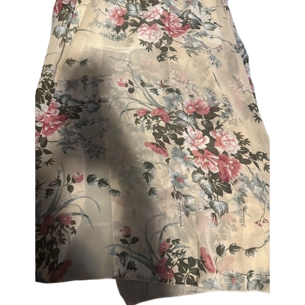 Floral dress NWT - Picture 3 of 3